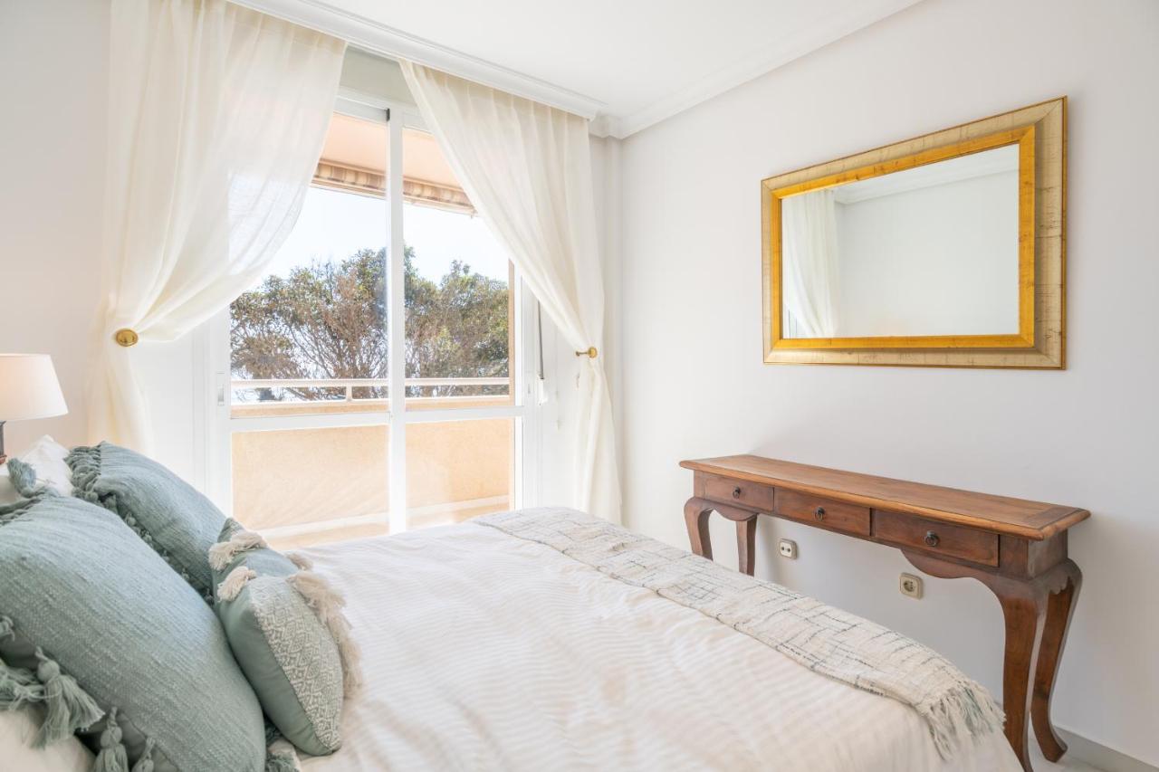 Apartamento Familiar Vistas Al Mar By Rent Me Estepona Eksteriør billede